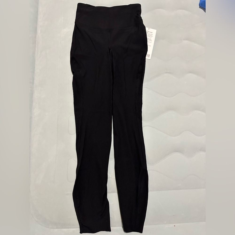 Lululemon Base Pace HR Tight 25” Ribbed